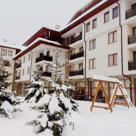 приветливо смарт студио с изглед към снежанка, до писта пампорово-стойките