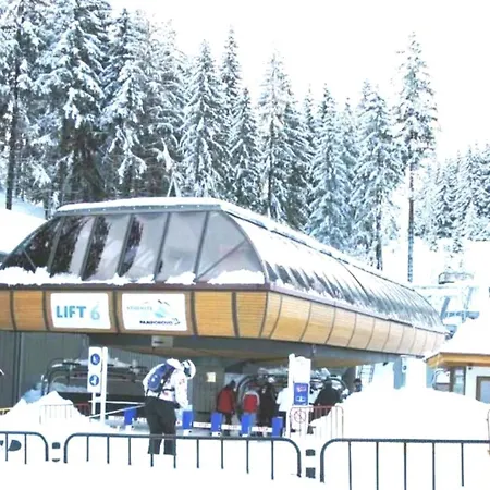 приветливо смарт студио с изглед към снежанка, до писта пампорово-стойките