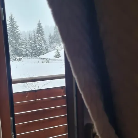 приветливо смарт студио, с изглед към снежанка и писта пампорово-стойките Appartamento